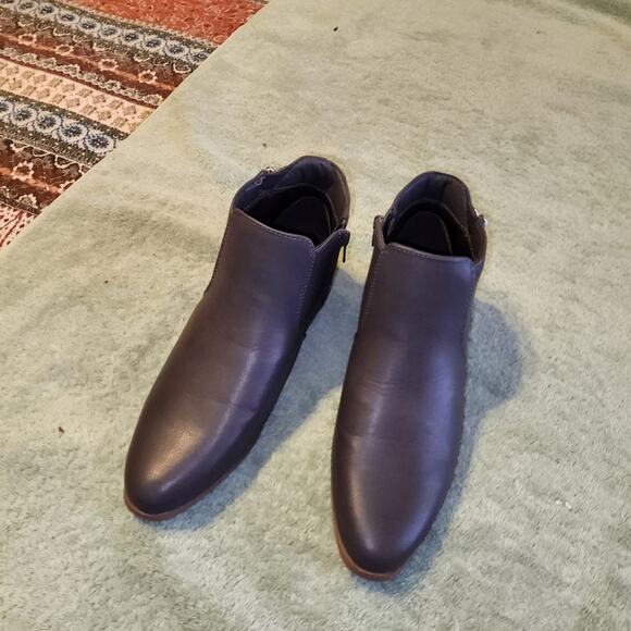 CROFT & BARROW EUC WOMEN'S SIZE 9 M ANKLE BOOTIES. BOOTS - Picture 1 of 9